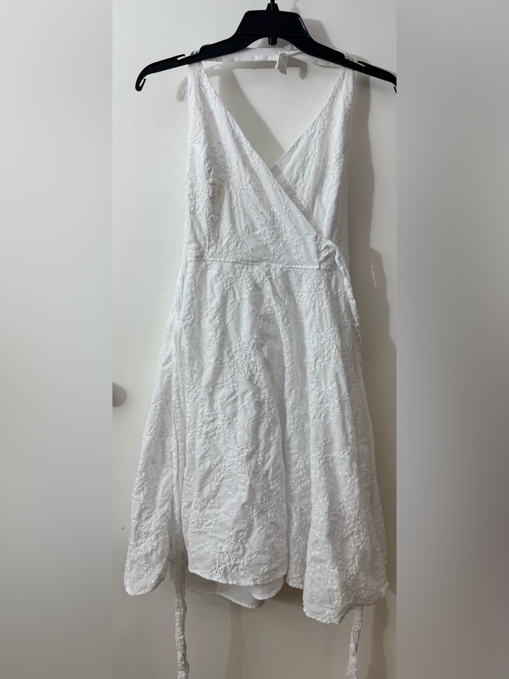 Elegant White Lace Wrap Dress